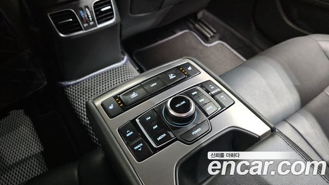 Hyundai Genesis 2015 — photo 20