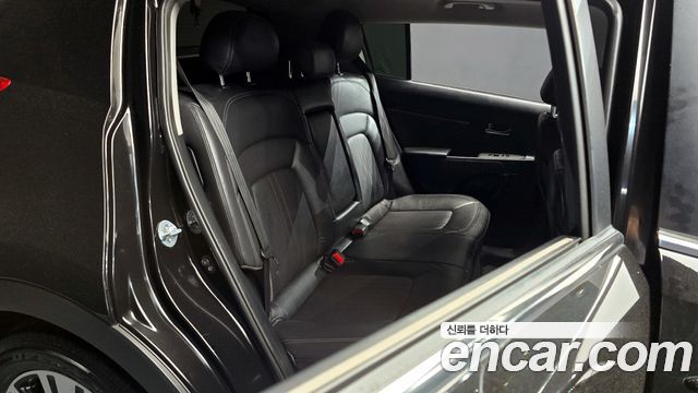 Kia Sportage 2016 — photo 13