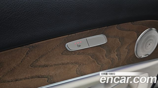 Mercedes-Benz E-Class 2022 — photo 18