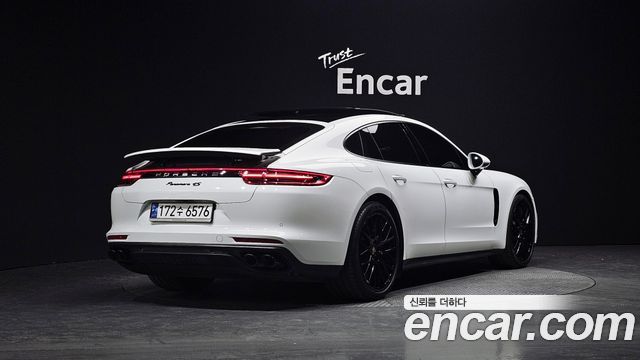 Porsche Panamera 2020 — photo 2