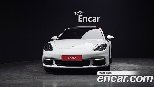Porsche Panamera 2020 — photo 3