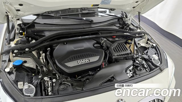 BMW 1-Series 2021 — photo 6