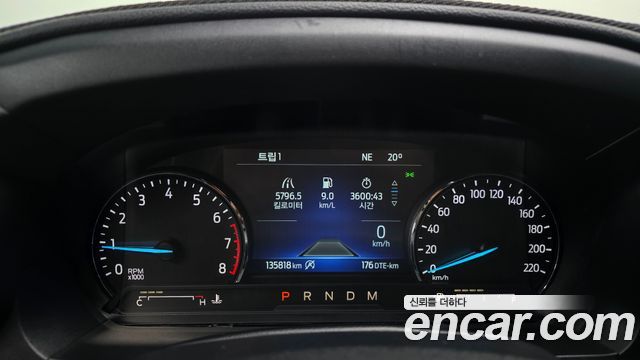 Ford Explorer 2020 — photo 8