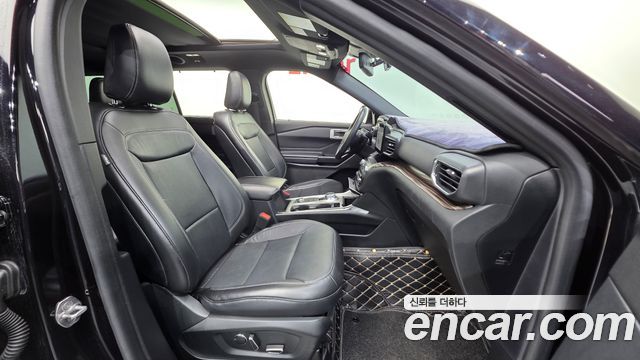 Ford Explorer 2020 — photo 10