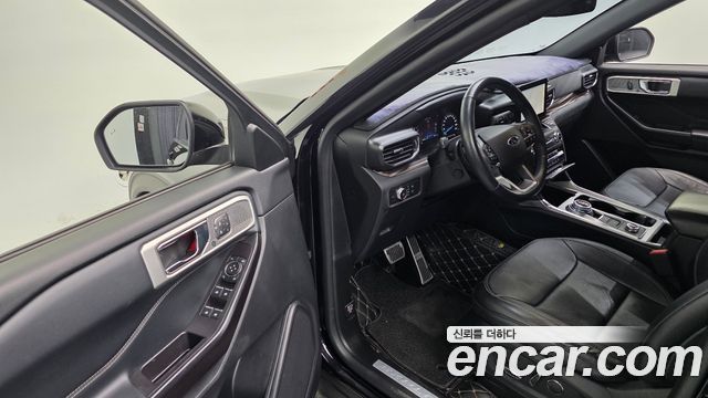 Ford Explorer 2020 — photo 12