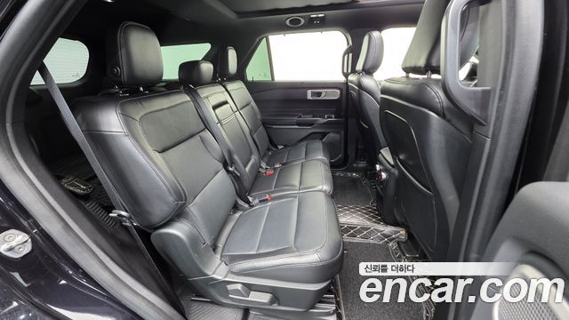 Ford Explorer 2020 — photo 19