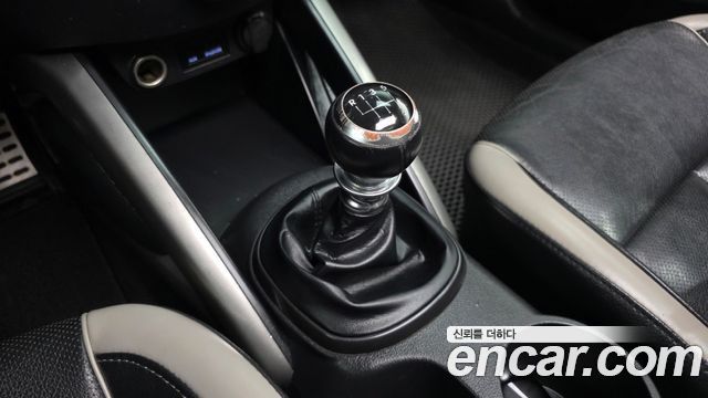 Hyundai Veloster 2013 — photo 9