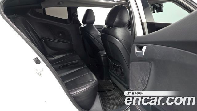 Hyundai Veloster 2013 — photo 12