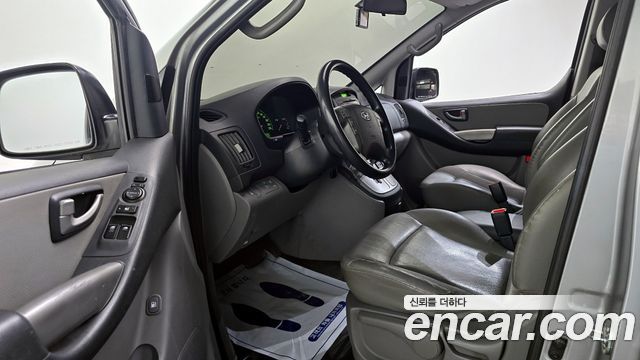 Hyundai Starex 2013 — photo 10