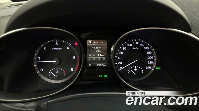 Hyundai Santafe 2016 — photo 8
