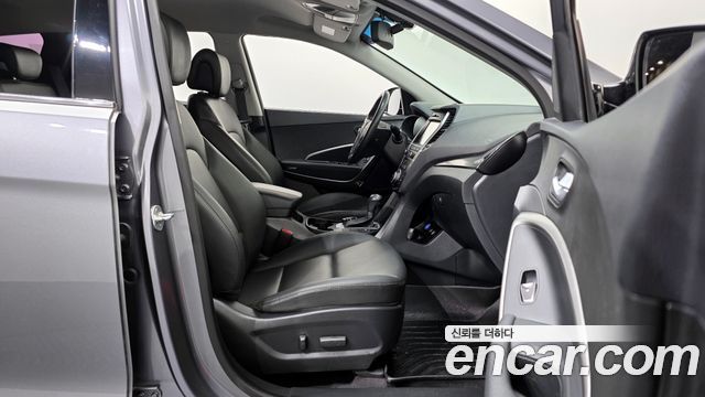 Hyundai Santafe 2016 — photo 10