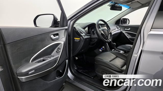 Hyundai Santafe 2016 — photo 11