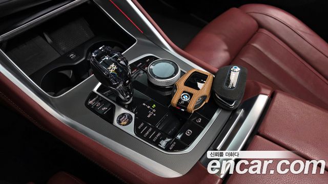 BMW X6 2021 — photo 9