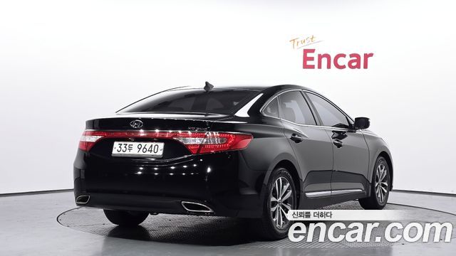 Hyundai Grandeur 2011 — photo 2