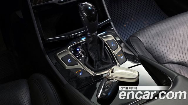 Hyundai Grandeur 2011 — photo 9