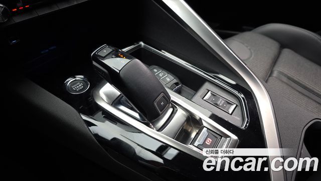 Peugeot 3008 2022 — photo 9