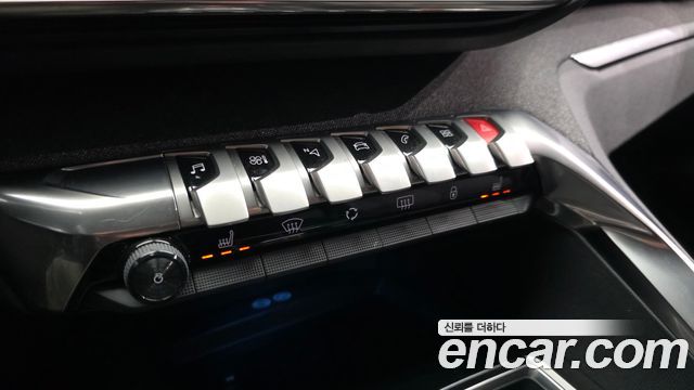 Peugeot 3008 2022 — photo 16