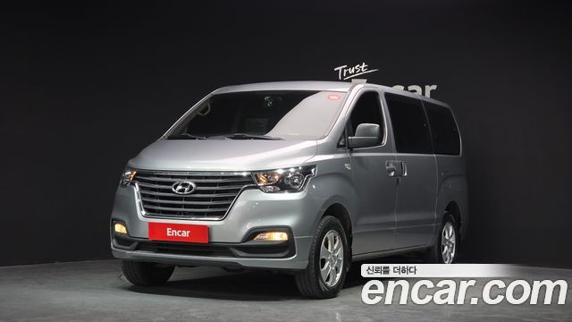 Hyundai Starex 2020 — photo 1