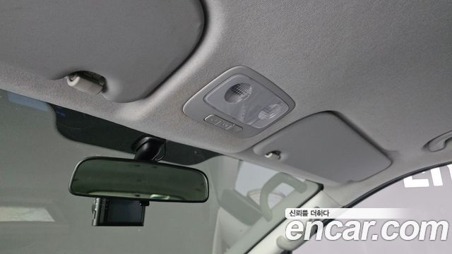 Hyundai Starex 2020 — photo 17
