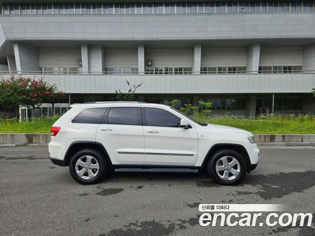 Jeep Cherokee 2012 — photo 7