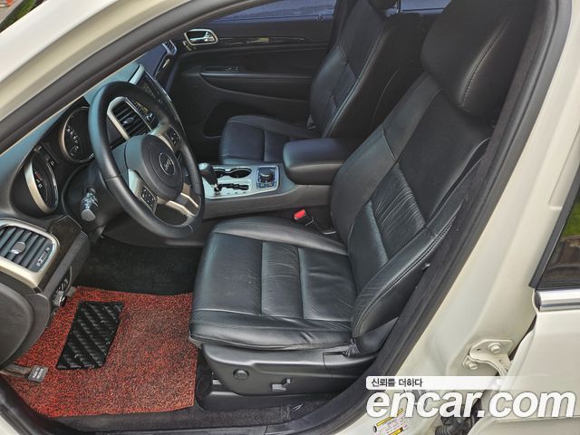 Jeep Cherokee 2012 — photo 15