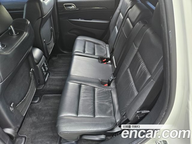 Jeep Cherokee 2012 — photo 16