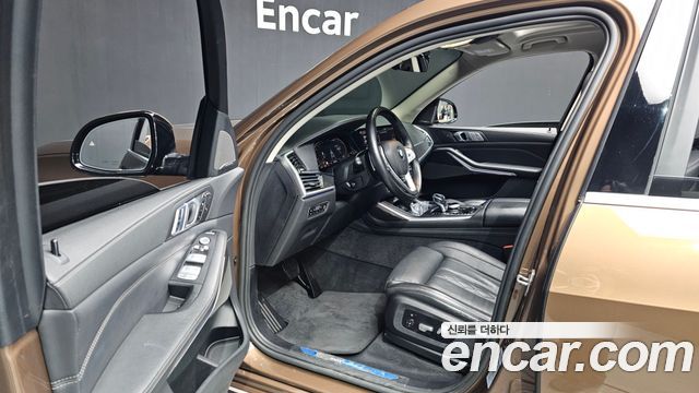 BMW X7 2020 — photo 10