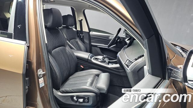 BMW X7 2020 — photo 11