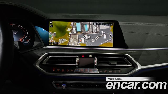 BMW X7 2020 — photo 15