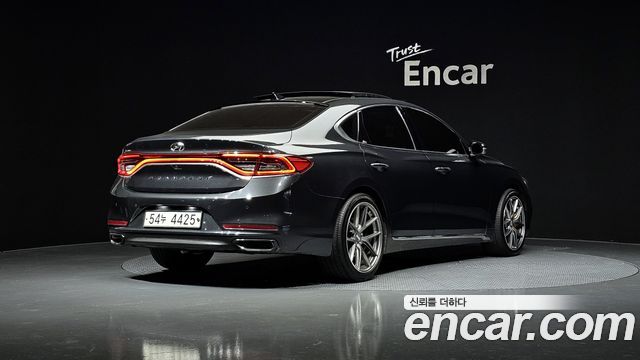Hyundai Grandeur 2017 — photo 2