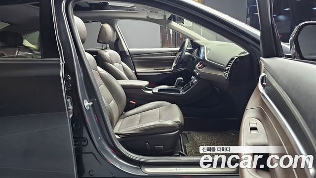 Hyundai Grandeur 2017 — photo 10