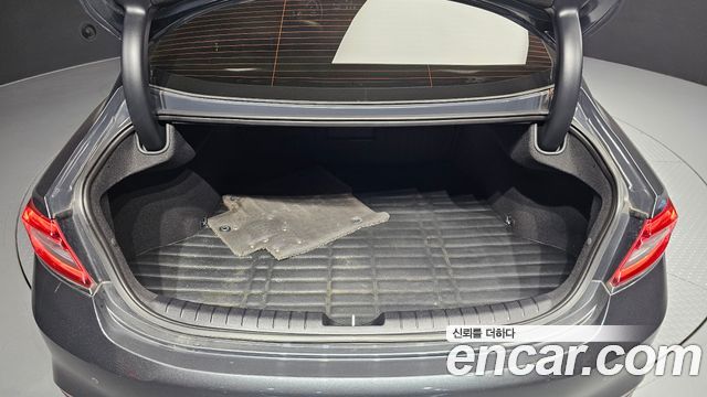 Hyundai Grandeur 2017 — photo 20