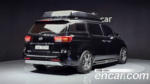 Kia Canival 2016 — photo 2