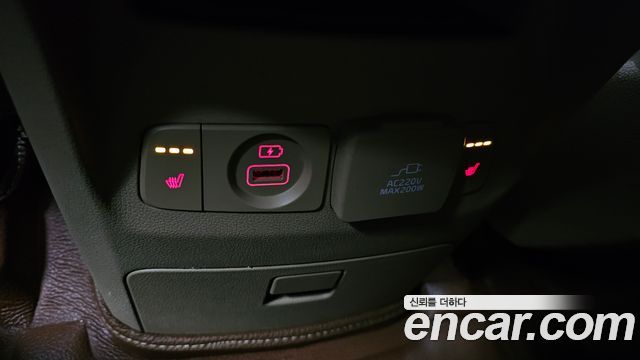 Kia Canival 2016 — photo 18