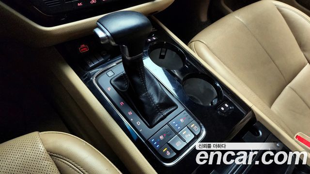 Kia Canival 2017 — photo 9