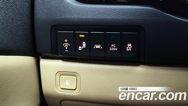Kia Canival 2017 — photo 13