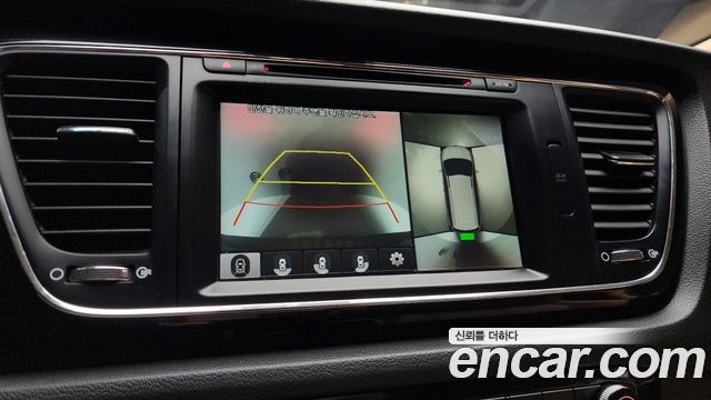 Kia Canival 2017 — photo 15