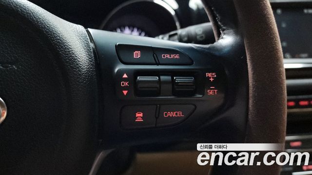 Kia Canival 2017 — photo 18