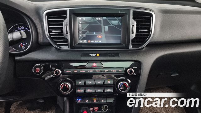 Kia Sportage 2016 — photo 15
