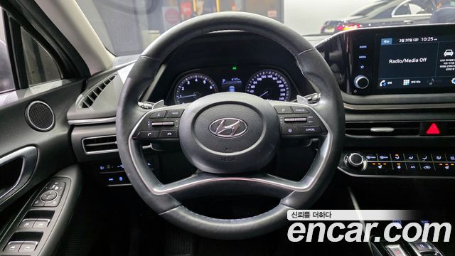 Hyundai Sonata 2021 — photo 13
