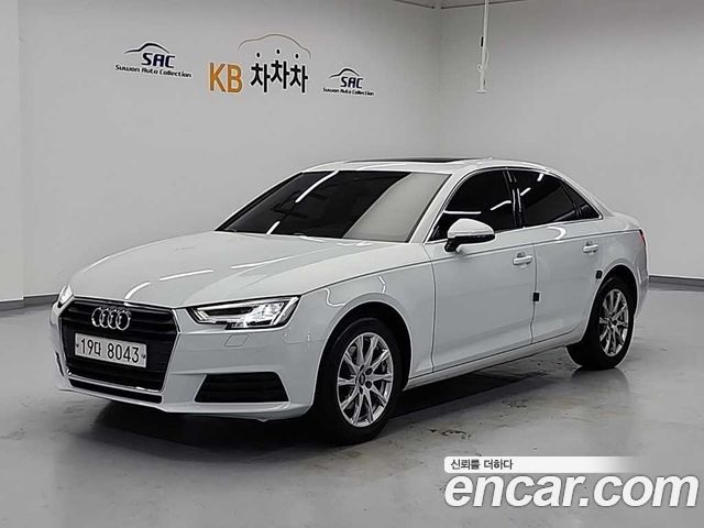 Audi A4 2018 — photo 1