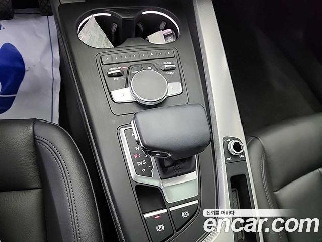 Audi A4 2018 — photo 8