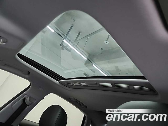 Audi A4 2018 — photo 13