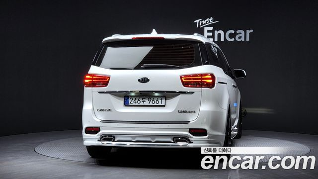 Kia Canival 2020 — photo 4