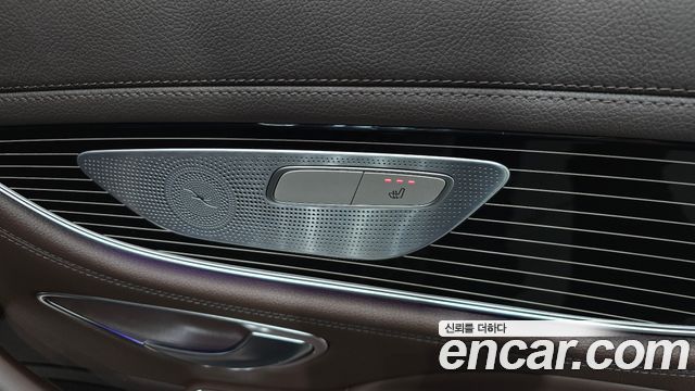 Mercedes-Benz CLS-Class 2019 — photo 18