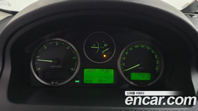Land Rover Freelander 2010 — photo 8