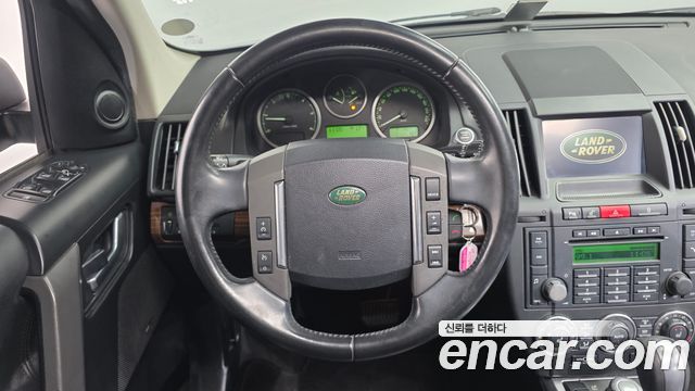 Land Rover Freelander 2010 — photo 15