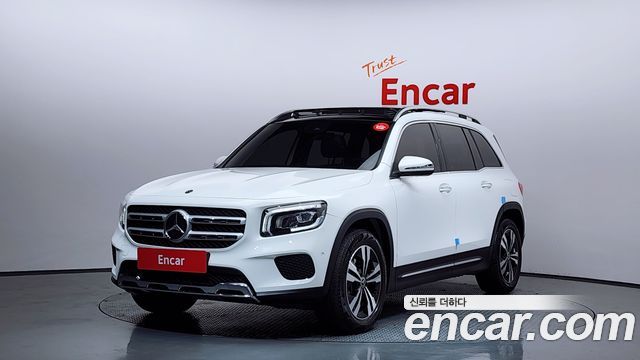 Mercedes-Benz GLB-Class 2021 — photo 1