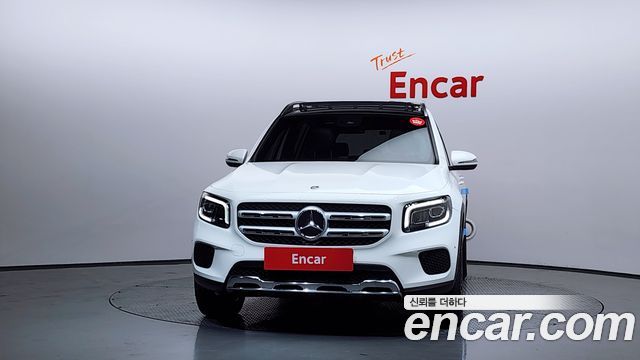 Mercedes-Benz GLB-Class 2021 — photo 3