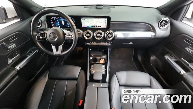 Mercedes-Benz GLB-Class 2021 — photo 7